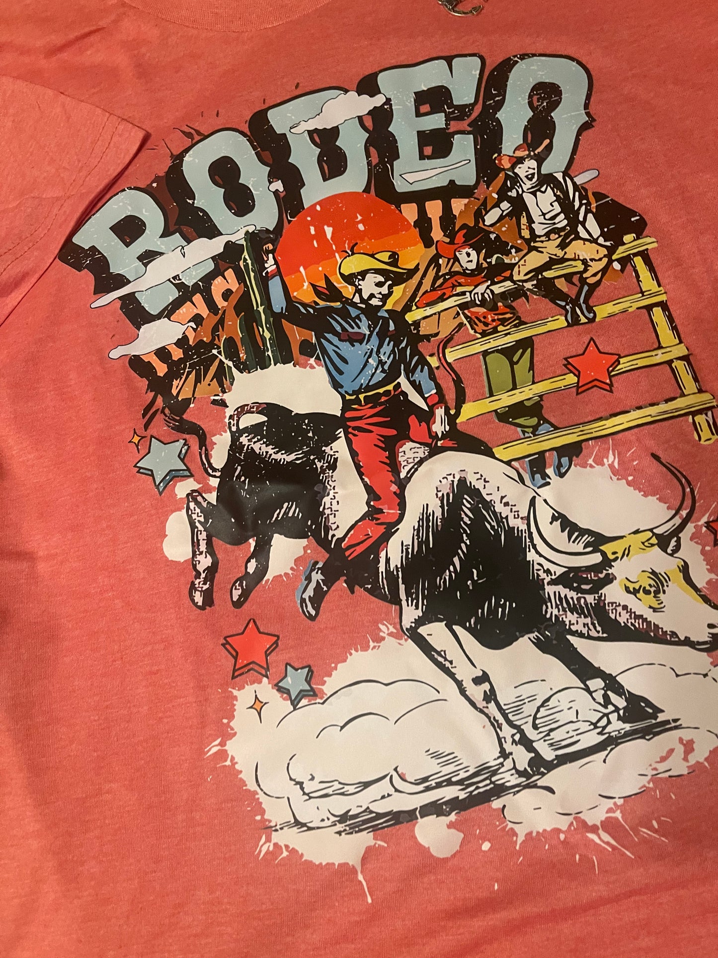 Tee, Rodeo